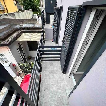 Pregevole Duplex A 1 Minuto Dalla Metro Apartment Collegno Bagian luar foto